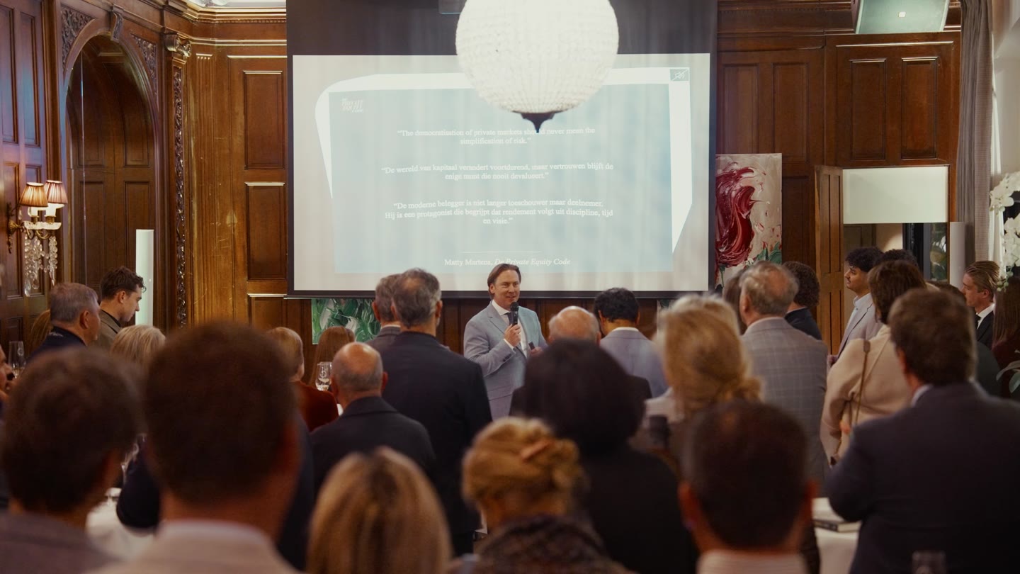 Publiek tijdens de boekvoorstelling